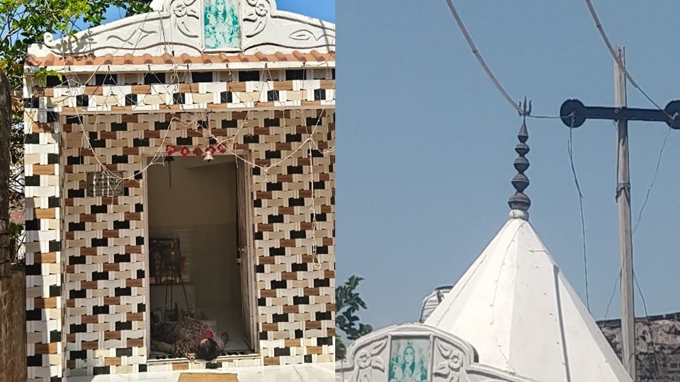 Tragic Electrocution in Temple: Woman Dies After Electric Current Passes Through Trident