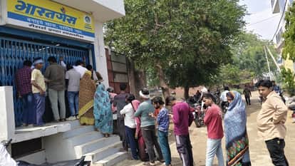 Gas agencies remain closed, consumers wander for cylinders