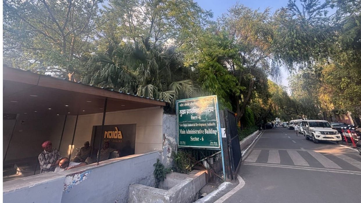 Budget of Rs 10274 crore passed in Noida Authority meeting and ban on Sports City lifted