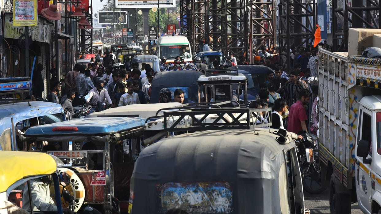 Ideal Traffic System will be implemented on six routes in Bareilly Route Marshals will be deployed