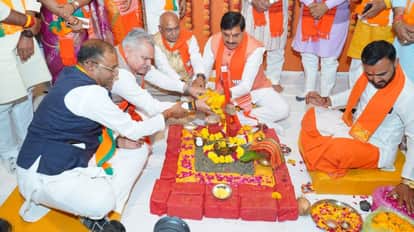 MP: By April next year, all 62 BJP districts in the state will have state-of-the-art offices, with all offices