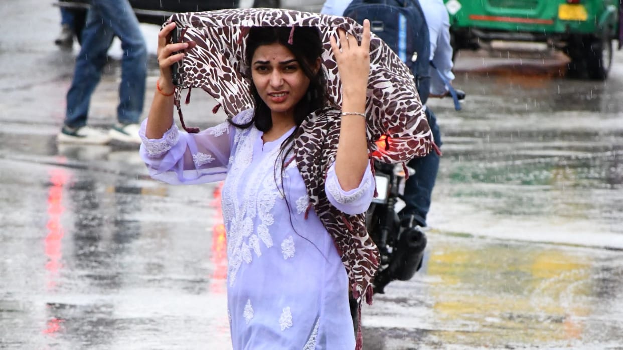 Varanasi Weather Signs Monsoon Kashi Orange Alert Rain Today Maximum Temperature at 42 Degrees