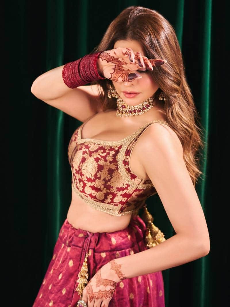 आमना शरीफ