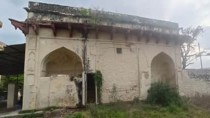 Once Akbar’s Hunting Retreat Now in Ruins Historic Site Faces Neglect