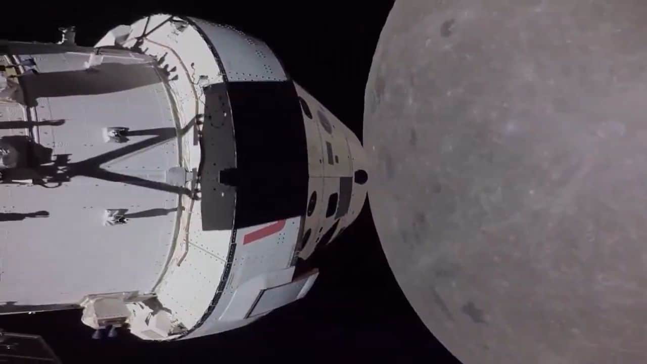 artemis 2 moon flyby video close view lunar surface nasa