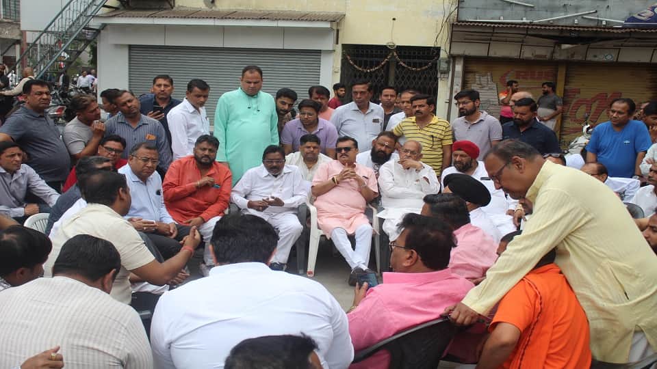 Shastrinagar Central Market: Meerut closed on April 9 against sealing of 44 constructions, force deployed