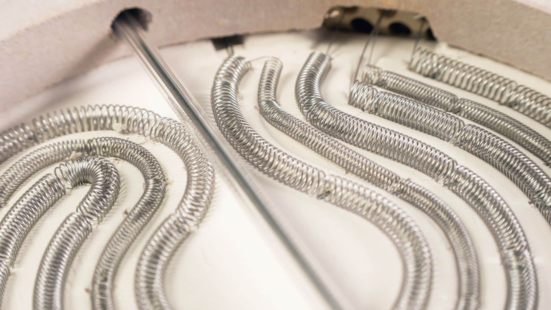 Electric Heater Cooking Safety 4 Essential Tips to Prevent Fires and Electric Shocks in Your Kitchen