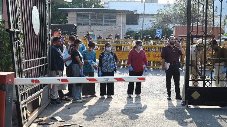 दिल्ली विधानसभा की सुरक्षा में चूक: ...तो क्या रेकी कर दिया वारदात को अंजाम, स्पीकर ऑफिस के पास ये काम कर भागा