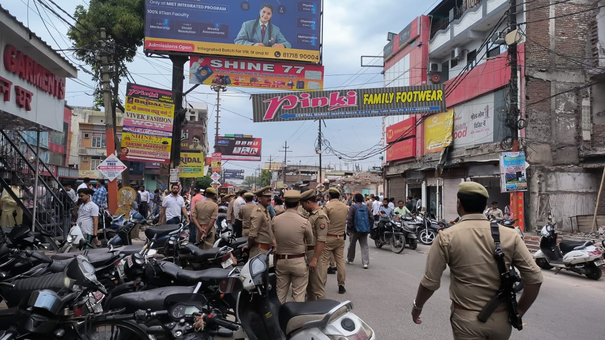 Demolition Preparations in Shastri Nagar Central Market, Fire Tenders and Heavy Police Force Deployed