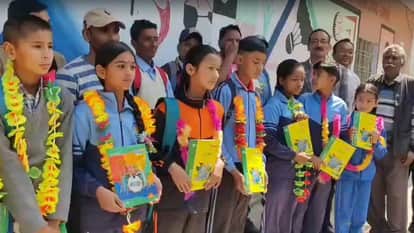 Uttarakhand News Praveshotsav Celebrated in State Schools 67,815 New Students Enrolled