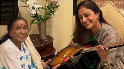 Bhooth Bangla star Tabu Shares Photos With Asha Bhosle Revealed how she got special gift from legendary singer