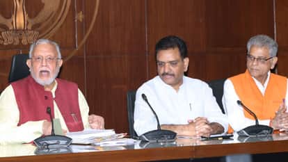 UP Cabinet Honorarium for Shikshamitras raised while that of Instructors has been in