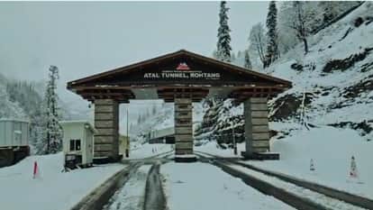 Snowfall begins in Himachal winter lingers even in April Weather to remain bad until April 9