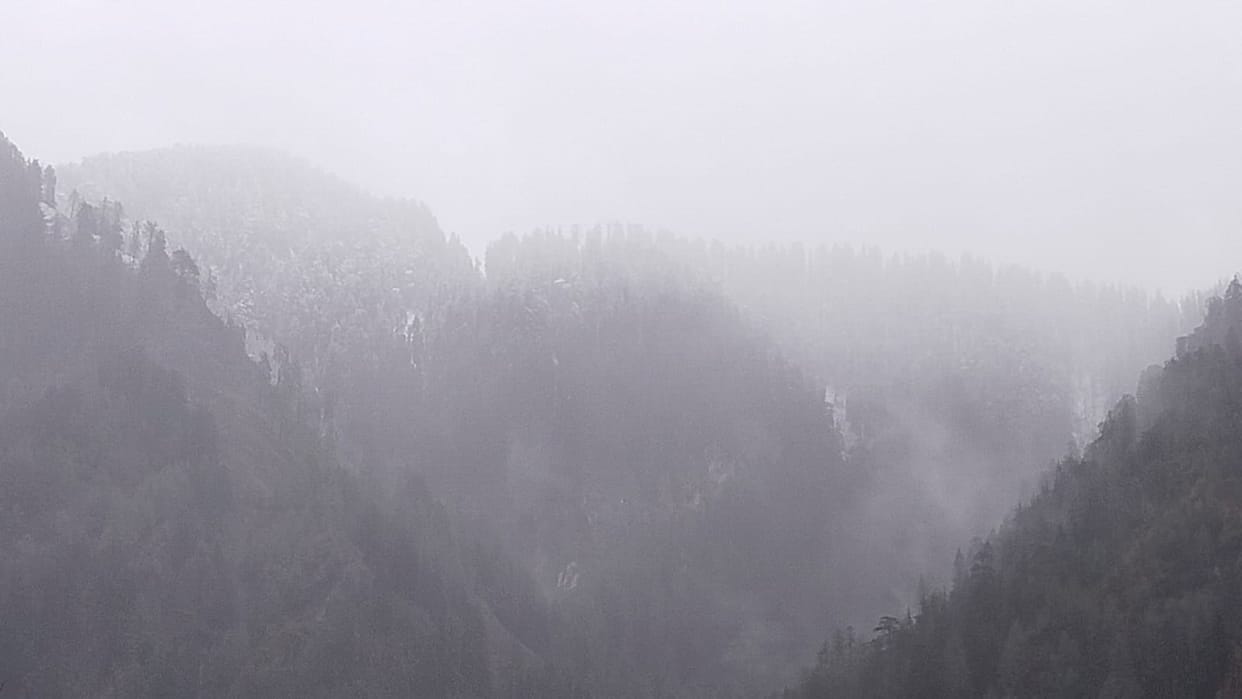 Uttarakhand Snowfall December-like cold in April snowfall hits Chakrata as change in weather