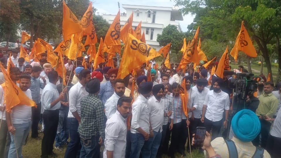 SOI Outraged over CM Bhagwant Mann Remarks Student Leaders Gather to Gherao CM Residence in Chandigarh