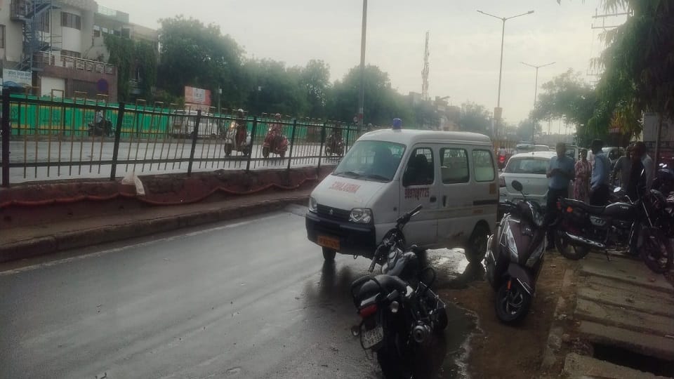 Ambulance Used for Liquor Supply in Agra Video Sparks Probe
