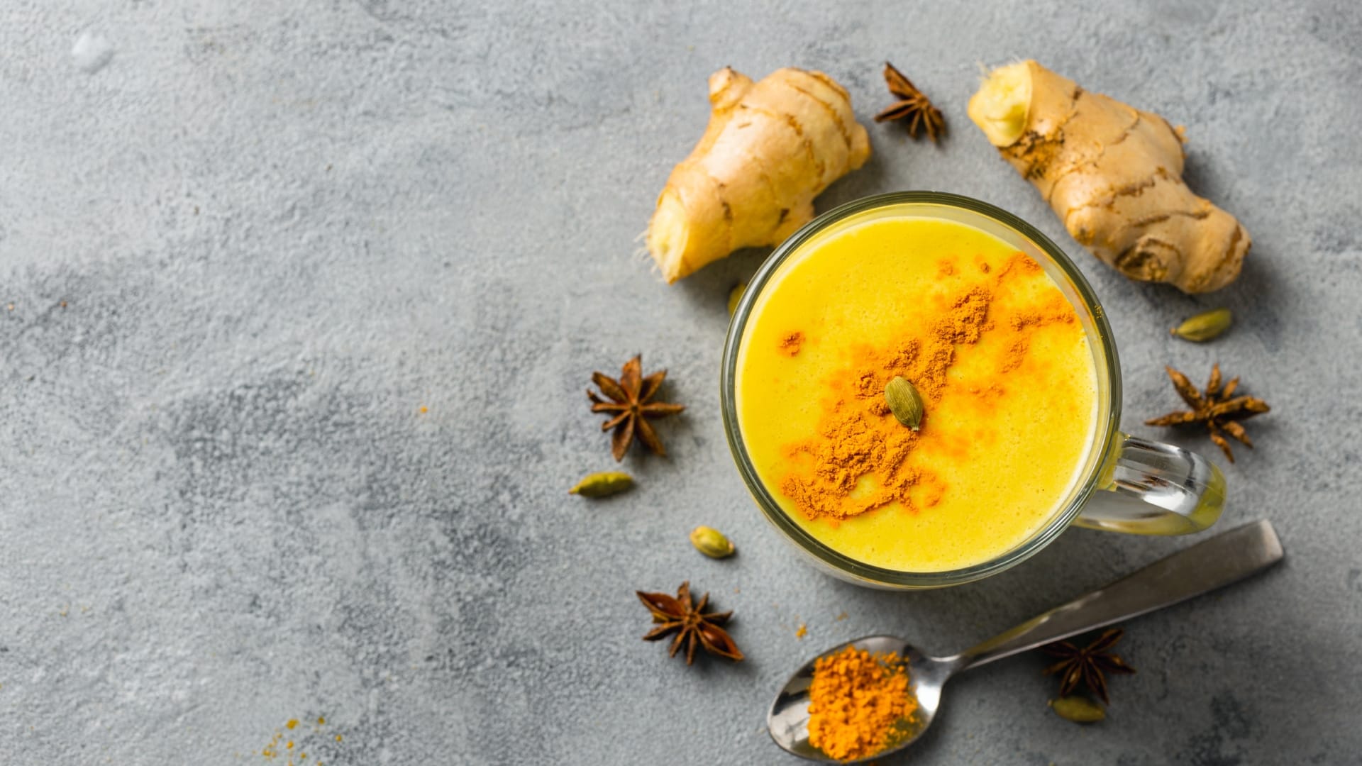 Why Does Turmeric Stain Plastic Containers Easy Ways to Remove Yellow Stains