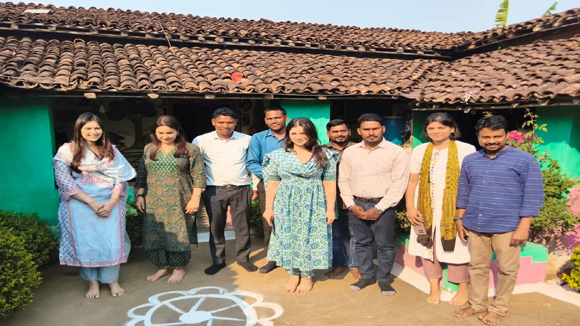 CG: Sachin Tendulkar Family Arrives in Bilaspur; Wife, Daughter, and Daughter-in-Law visit