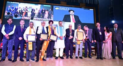 UP Deputy CM Keshav Maurya tells scientists to develop technology that can protect crops from unseasonal rains