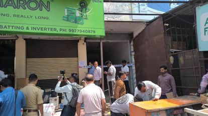 Protest During Sealing Drive in Meerut Central Market, Trader Faints Amid Chaos