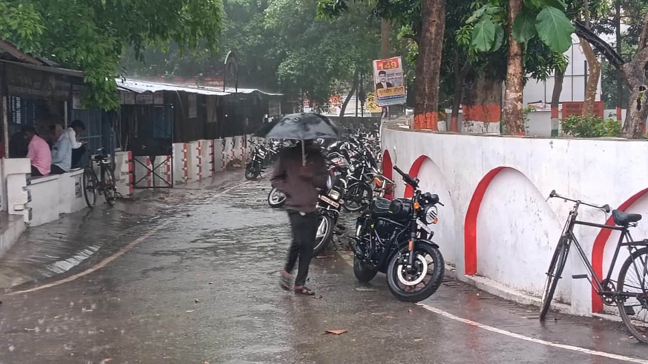 Crops Damaged due to heavy rain by Strong Winds in Bareilly-Pilibhit