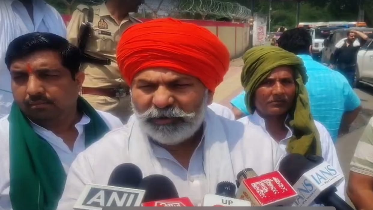 Prayagraj: Chaudhary Rakesh Tikait said – the government should compensate for the losses caused by unseasonal