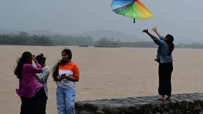 Cold in Chandigarh Due to Rain Possibility of Rain and Hail Today