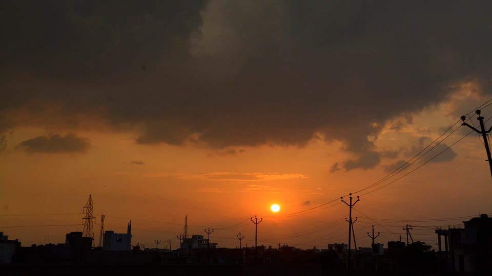 Aligarh weather due to storm, rain and hailstorm