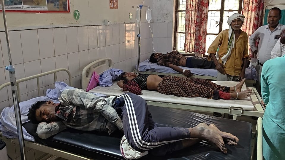 family clash over land dispute in Agra 14 injured
