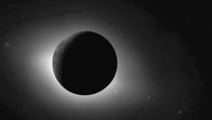 Artemis-2 World of the Moon Revealed in the Light of a Solar Eclipse News In Hindi