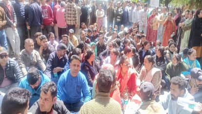 Chamba: Female Doctor Subjected to Abusive Behavior Following Patient's Death; Security Personnel Beaten