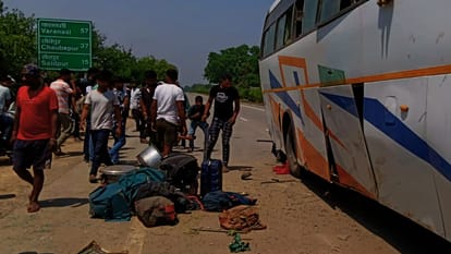 Woman Died 22 Injured in Bus Crash After Vehicle Overturns in Ghazipur on Varanasi-Gorakhpur Four-Lane Highway