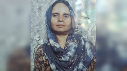 Woman labourer killed, daughter injured after bike hits them while crossing road in Shamli