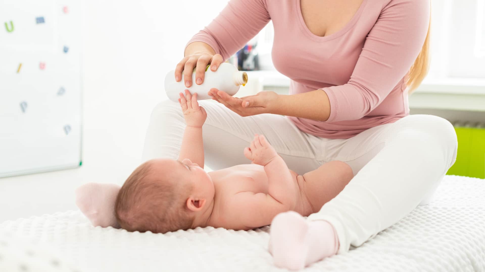 does massage of baby is good or bad kya new born baby ki malish karni chahiye