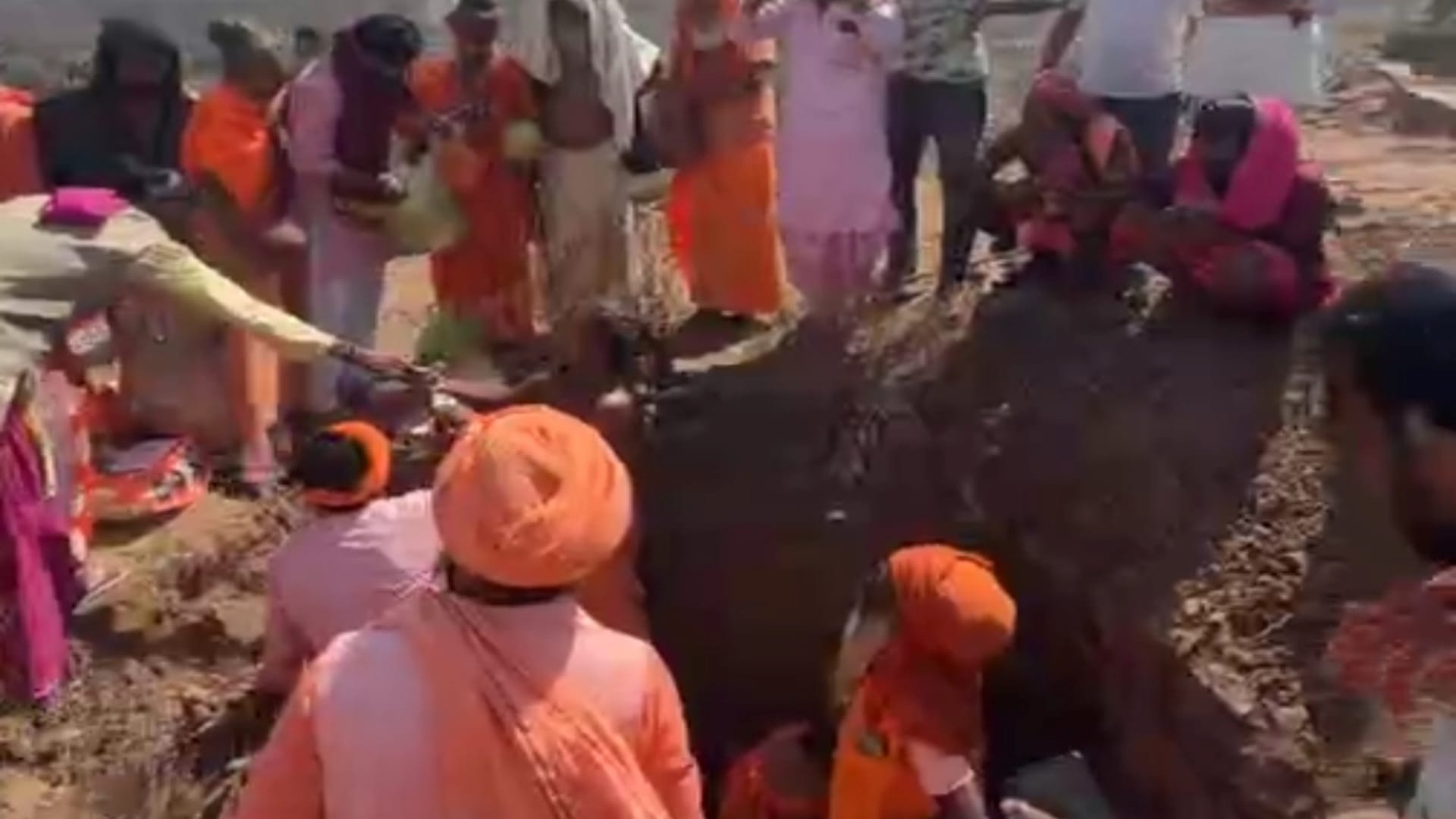 Khandwa News: Row over saint Brajraj Puri’s death, body exhumed after 5 days, postmortem to reveal truth