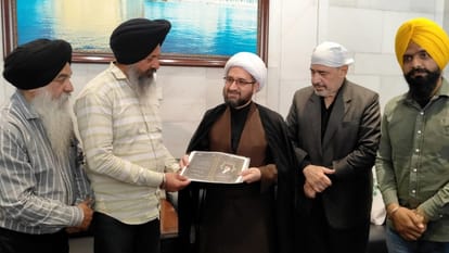 Warning to America from Punjab Iranian Delegate Arriving in Amritsar