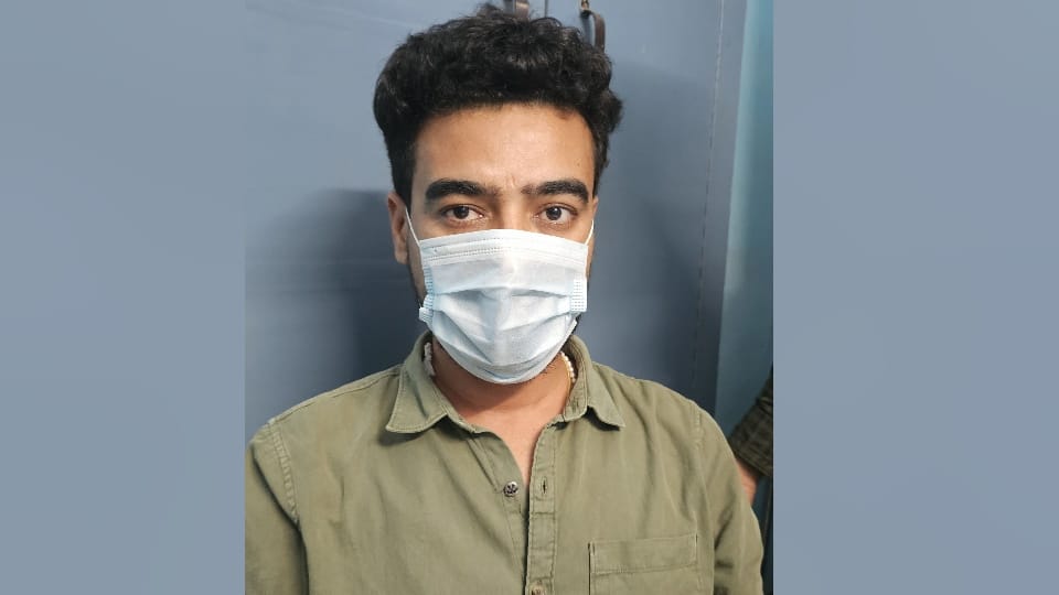 Uttarakhand Horticulture Department Senior Inspector Arrested for Accepting 12,000 Bribe In Kiccha