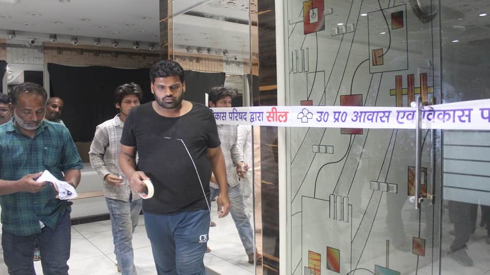 Central Market Meerut: Engineer was slapped, it was heavy, it became the reason for destruction of the market,