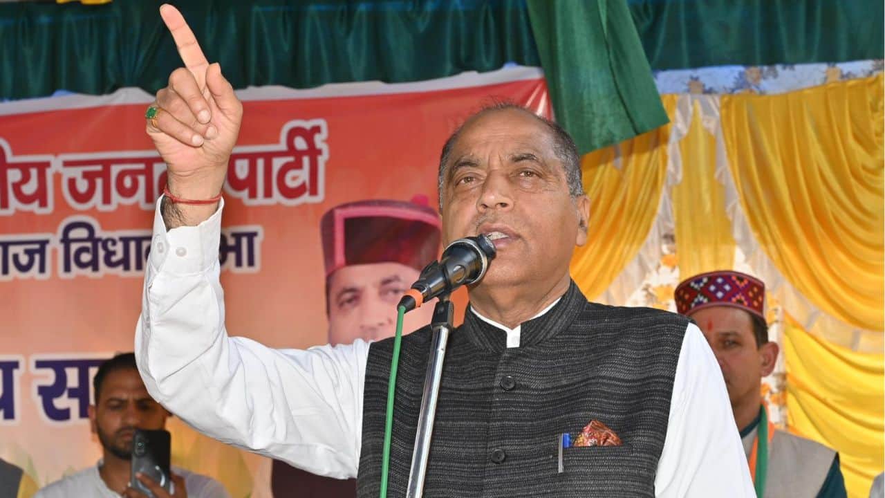 सराज विधानसभा के बालीचौकी में नेता प्रतिपक्ष जयराम ठाकुर।