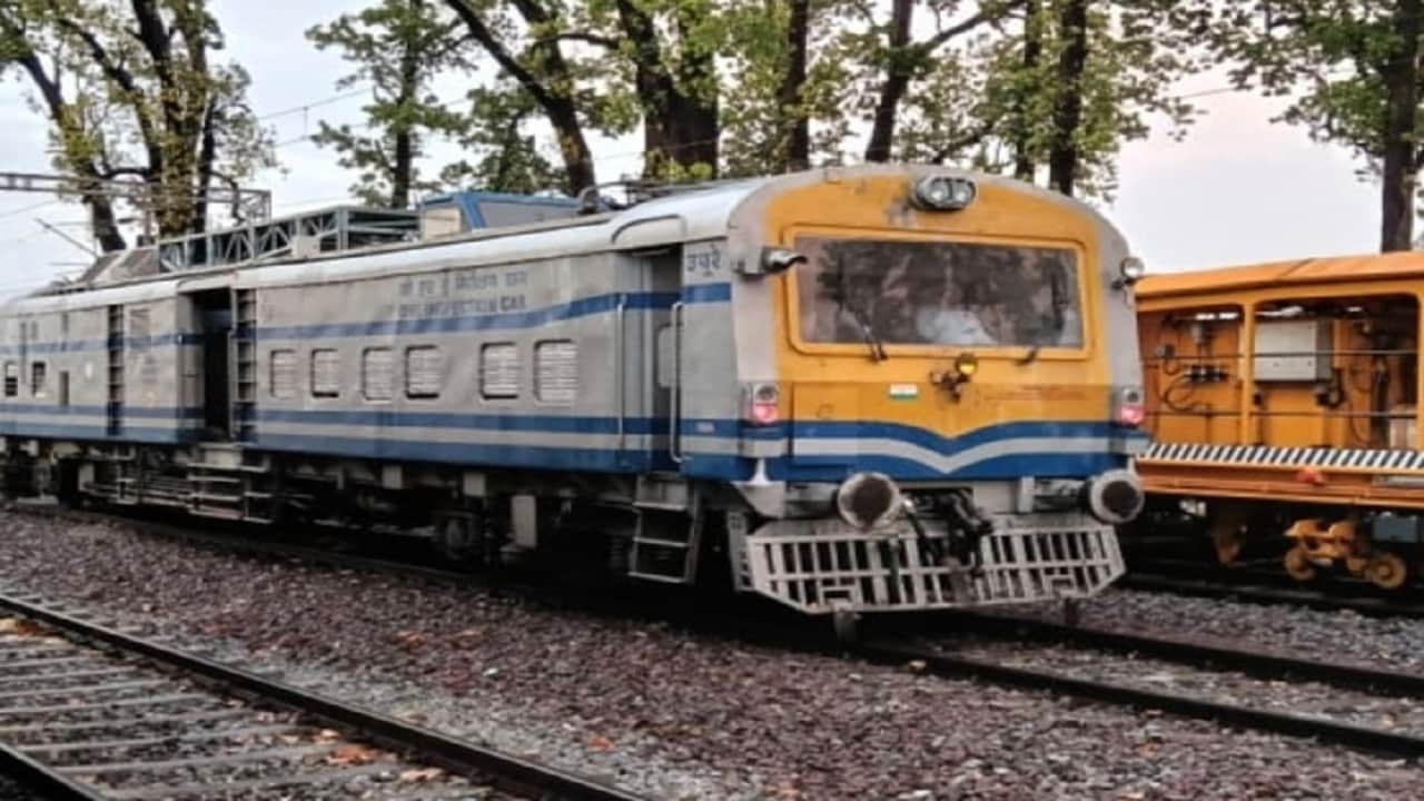 Weather Havoc Train Stranded in Lakhimpur Kheri After Tree Falls on OHE Line Crops Ruine Due Heavy Rain