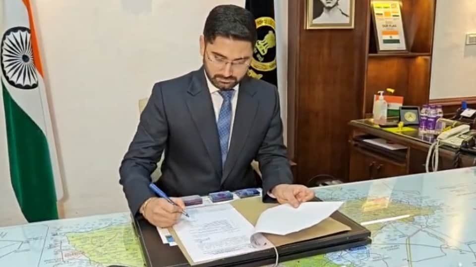 आईएएस वरजीत वालिया।