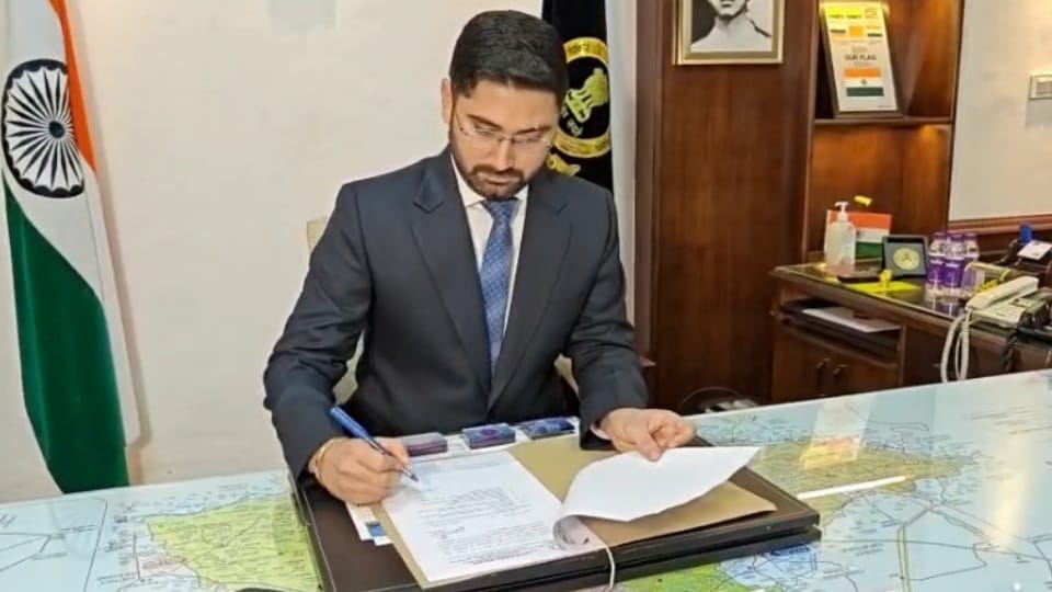 आईएएस वरजीत वालिया।