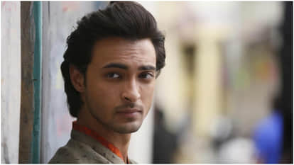 आयुष शर्मा