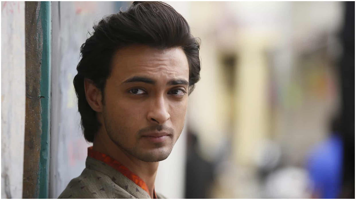 Aayush Sharma Asked For 10 Cr From Father To Launch Him But He refused Says You Are Not Bachchan Or Dharmendra