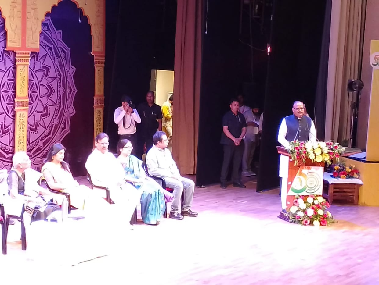 UP: Deputy CM Brajesh Pathak said – I felt like going on stage and slapping the British inspector.