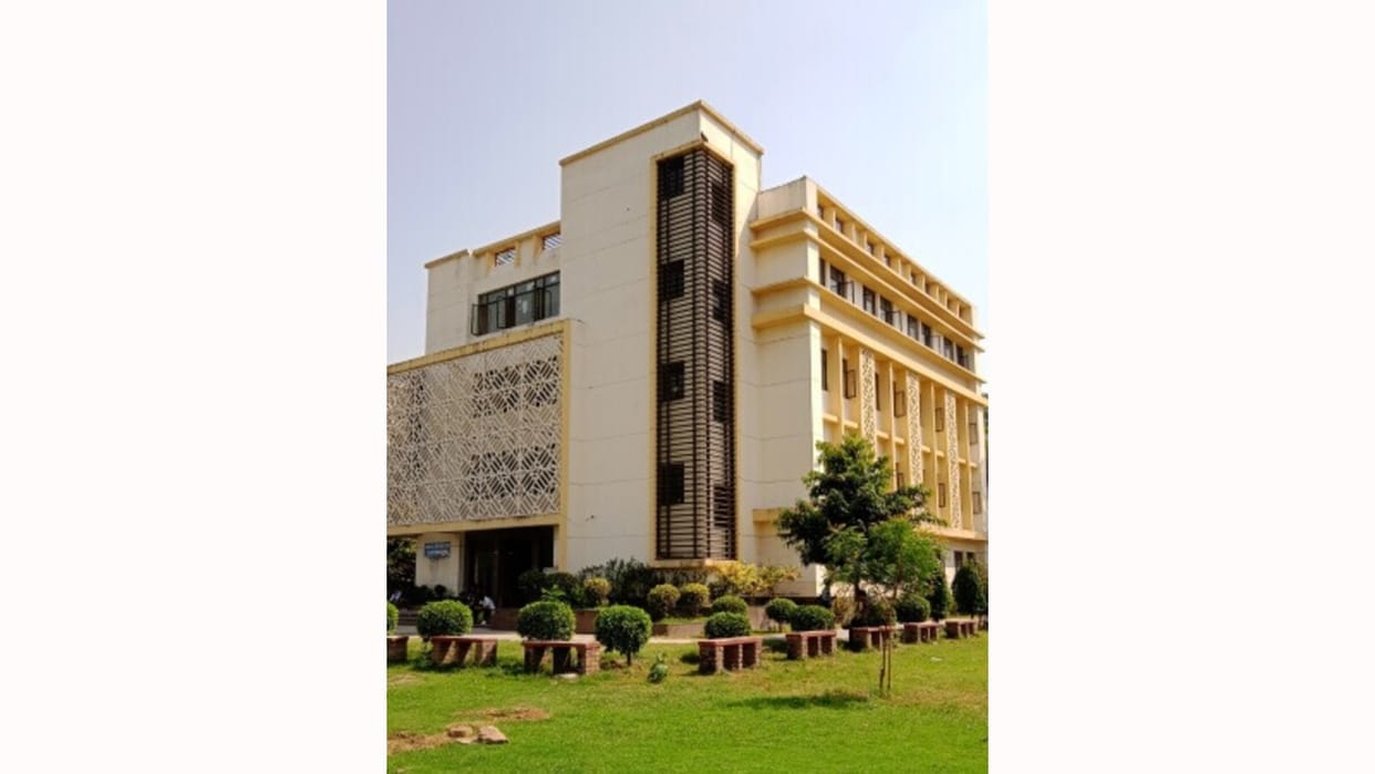 Delhi University DSU Recruitment 2026: Apply for 33 Non-Teaching Posts Before Deadline
