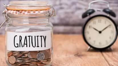 UP: Following Basic Education teachers, Gratuity for Secondary School Teachers and Staff Increased to ₹25 Lakh