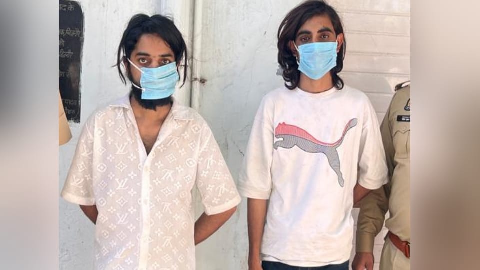 UP: Two suspects arrested from Bijnor in terrorist connection, Pak handler's henchman was planning to escape