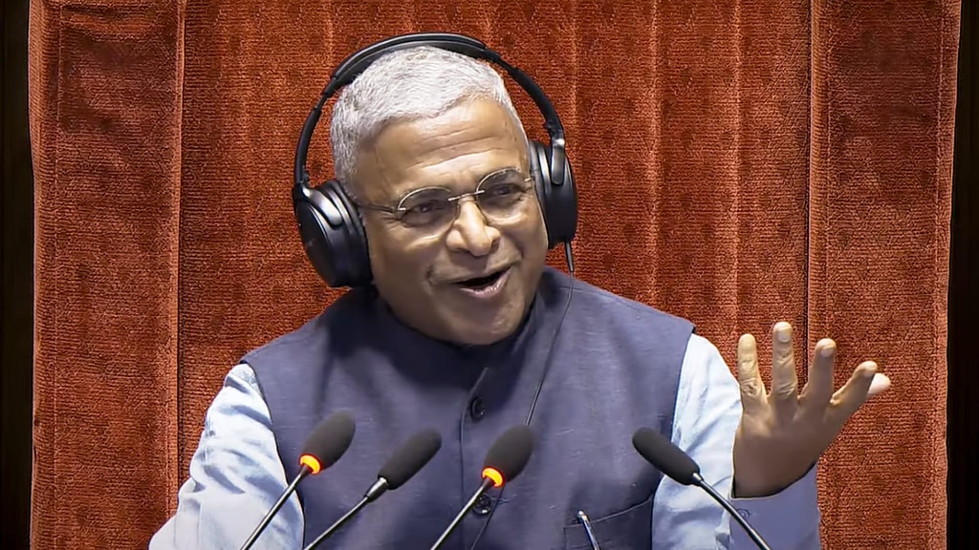 हरिवंश तीसरी बार उपसभापति बने: पीएम मोदी ने दी बधाई, नेता प्रतिपक्ष खरगे ने लोकसभा के खाली पद की याद भी दिलाई