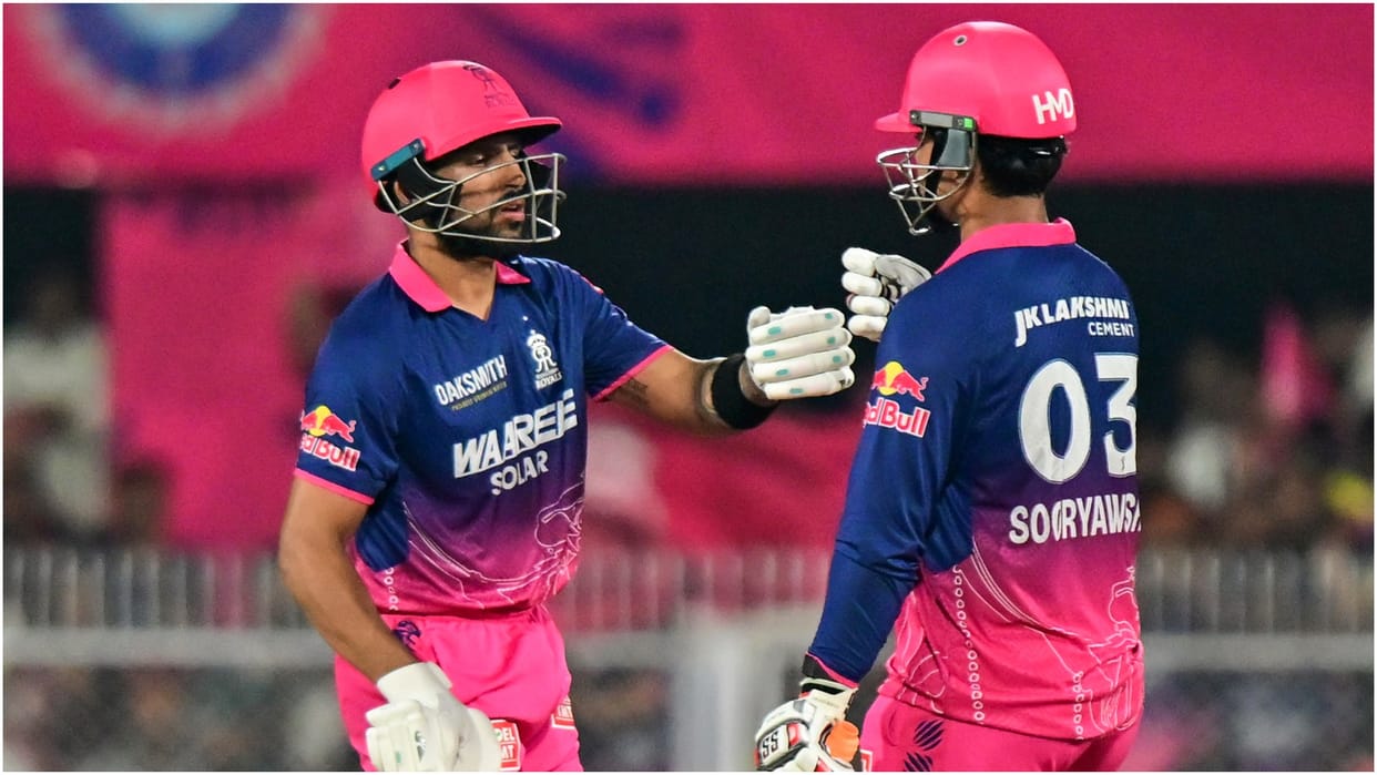 RR vs RCB IPL Live Score: Rajasthan Royals vs Royal Challengers Bangalore Match Scorecard Updates